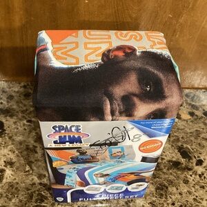 NWT SPACE JAMS (LEBRON JAMES) FULL SHEET SET